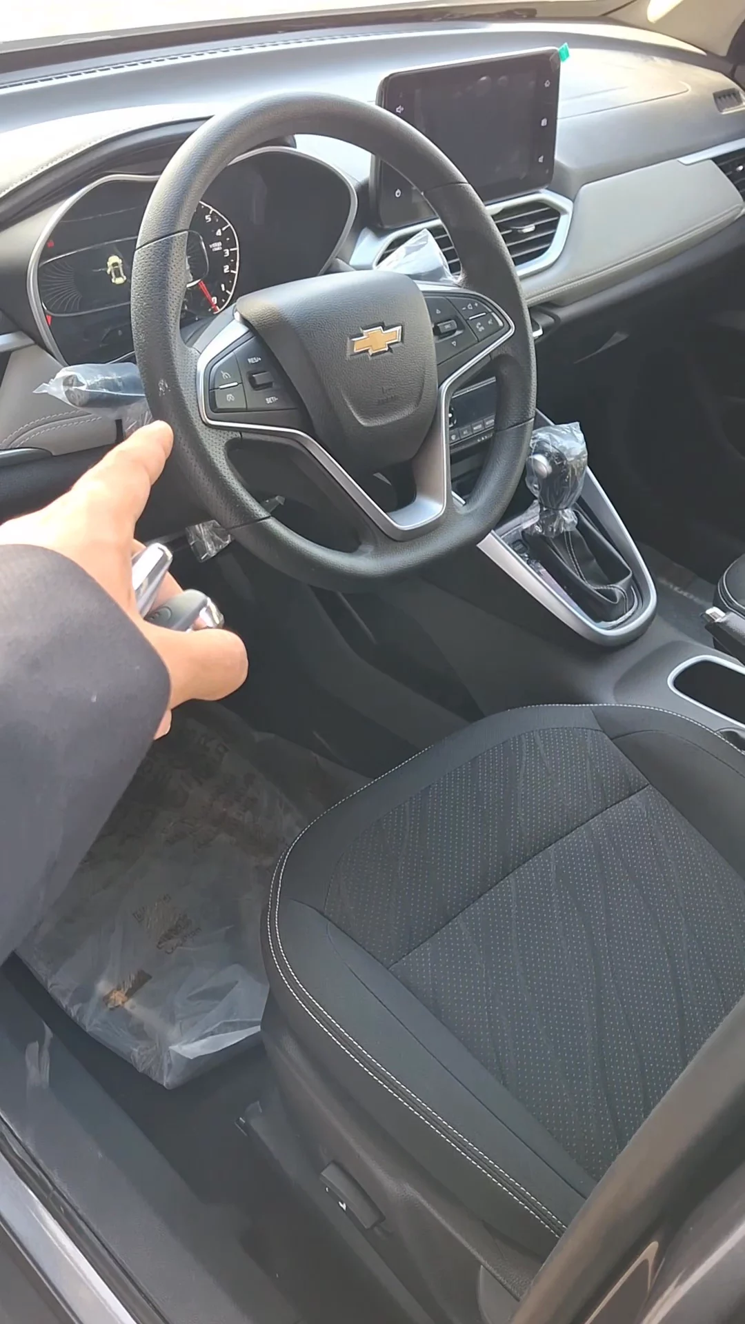 Car video thumbnail 1 of 7