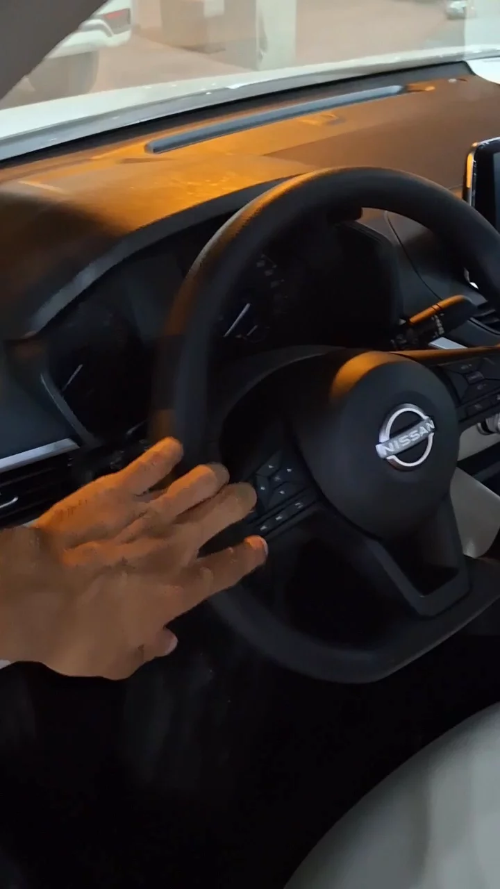 Car video thumbnail 1 of 10