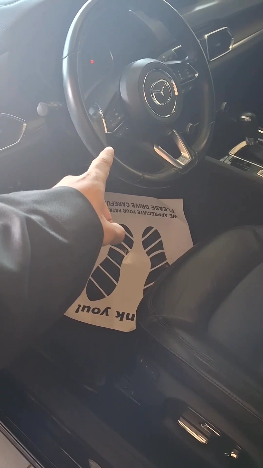 Car video thumbnail 1 of 8