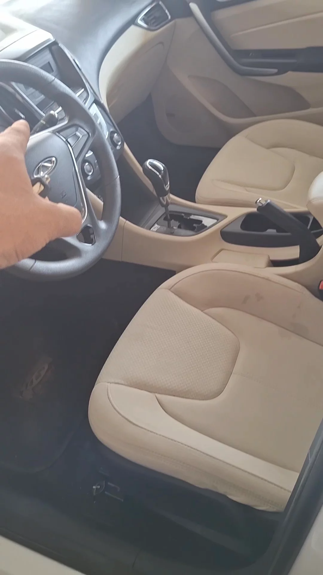 Car video thumbnail 1 of 7