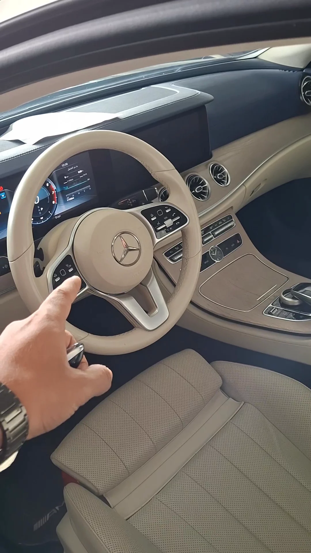 Car video thumbnail 1 of 9