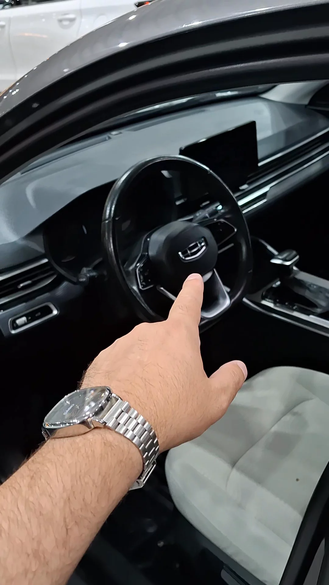 Geely Emgrand GS 2023