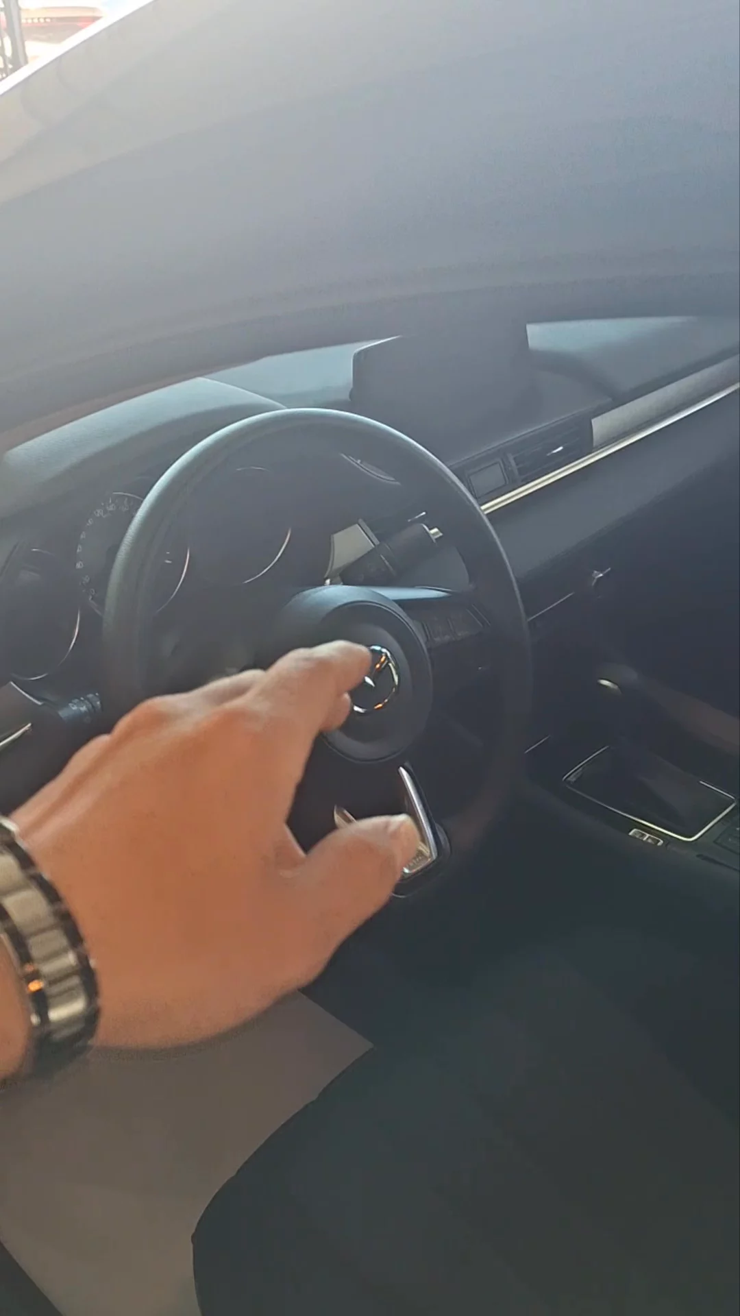 Car video thumbnail 1 of 9