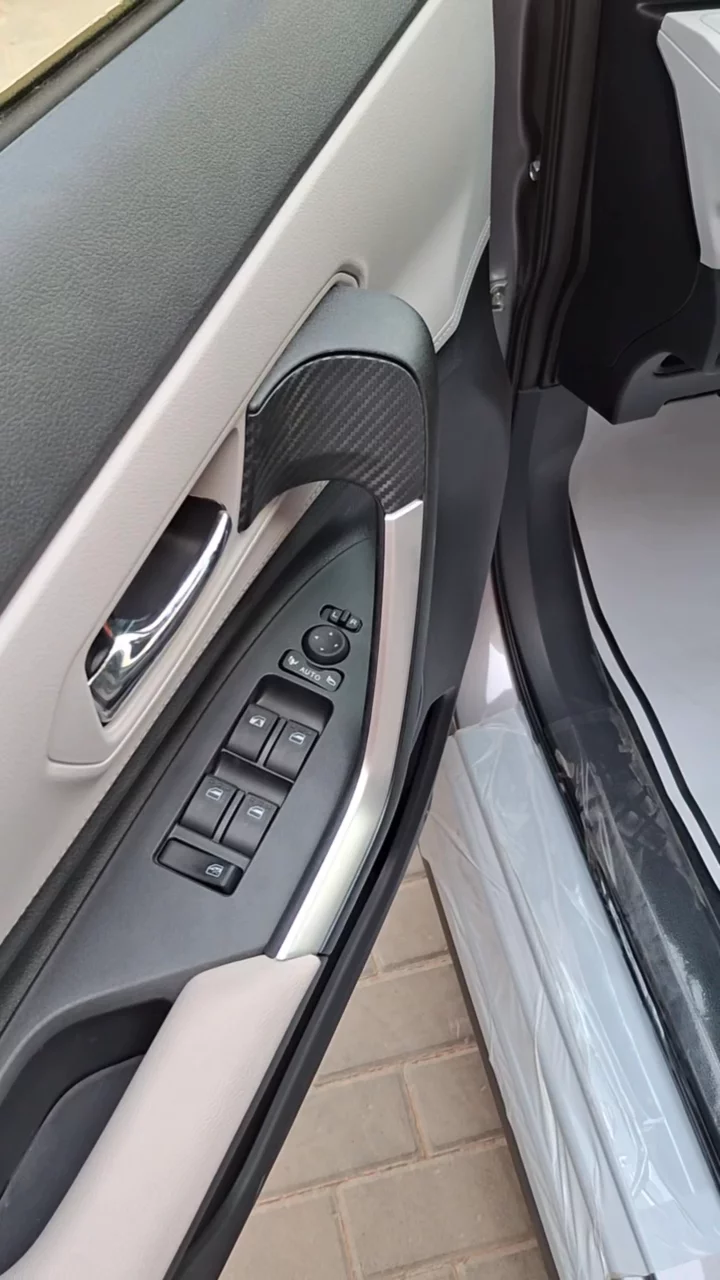 Toyota Veloz GLX 2025