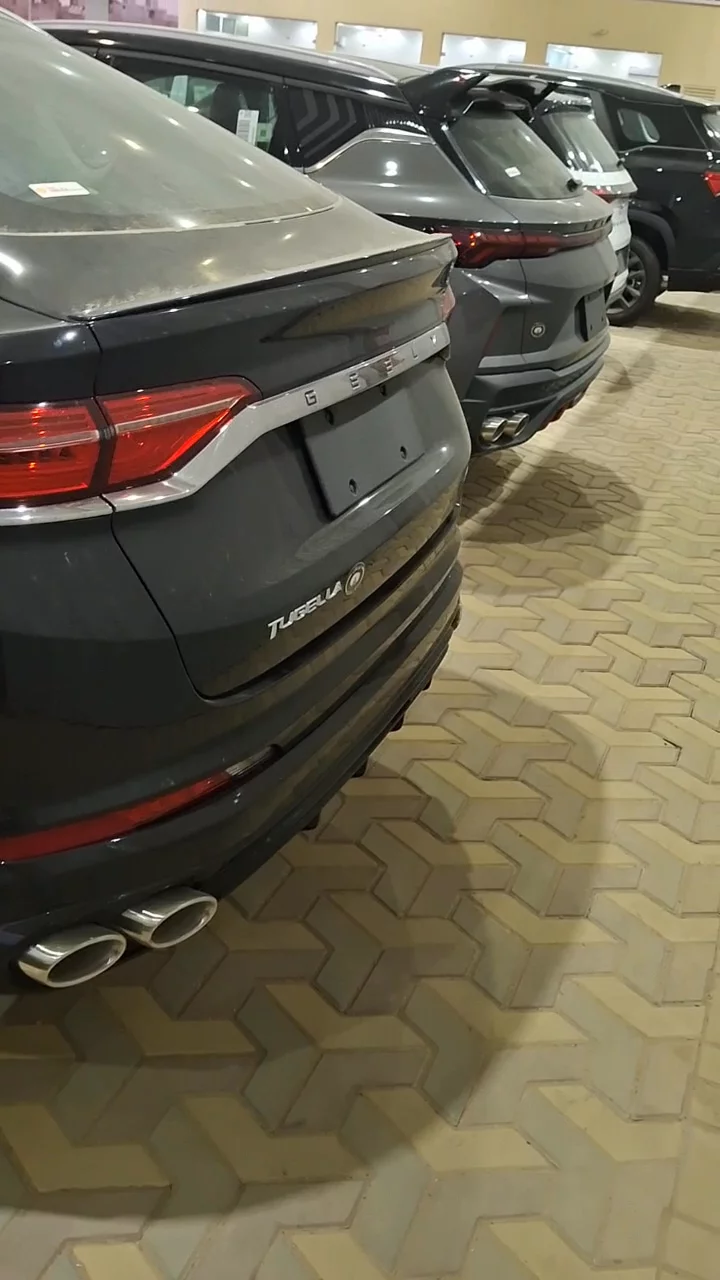 Car video thumbnail 1 of 10