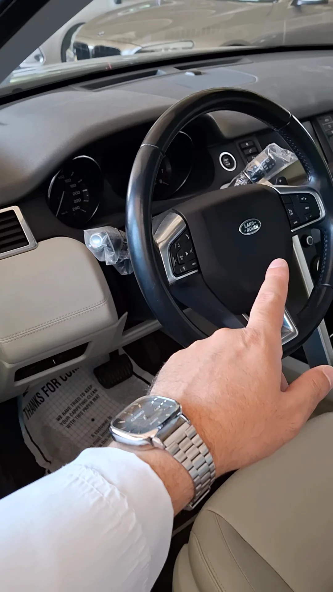 Car video thumbnail 1 of 9