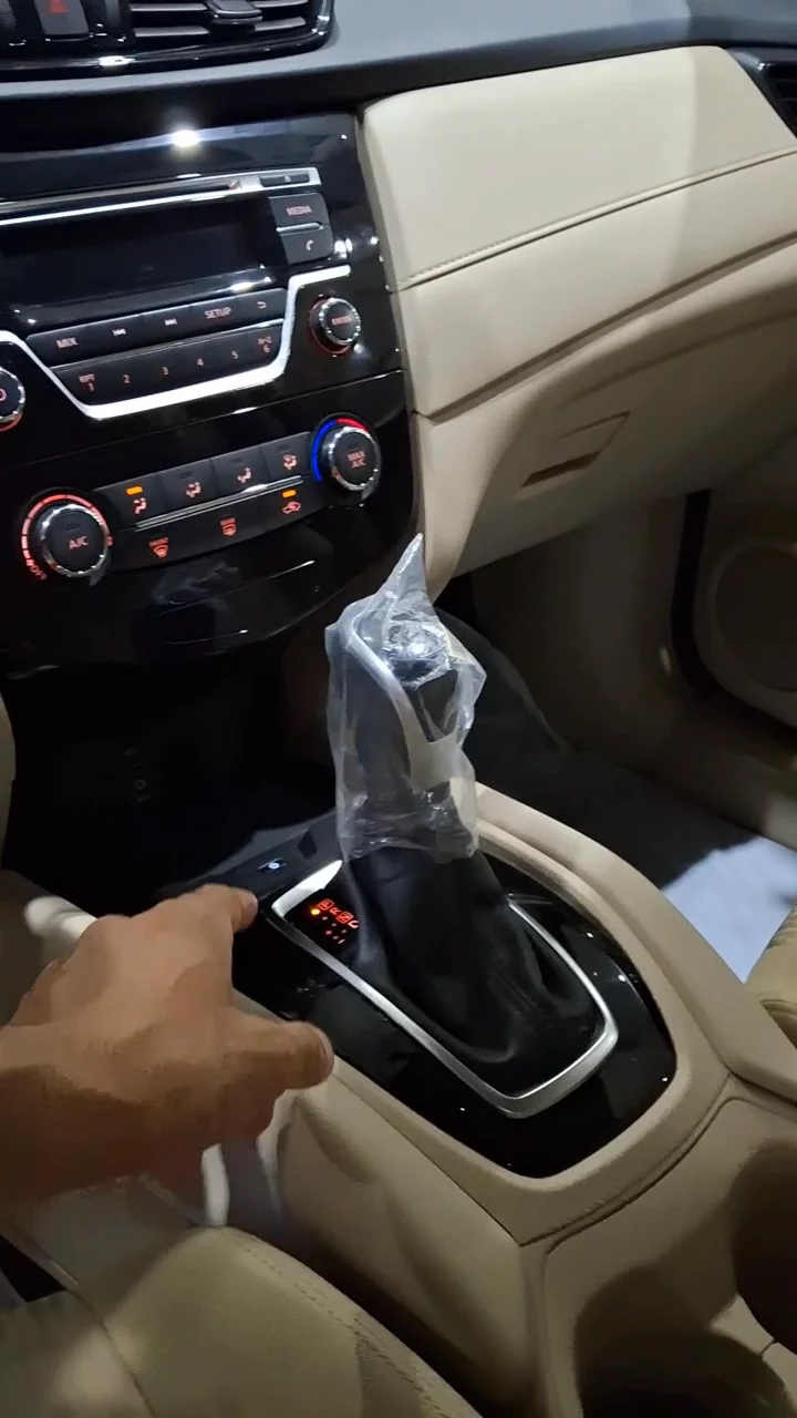 Car video thumbnail 1 of 10