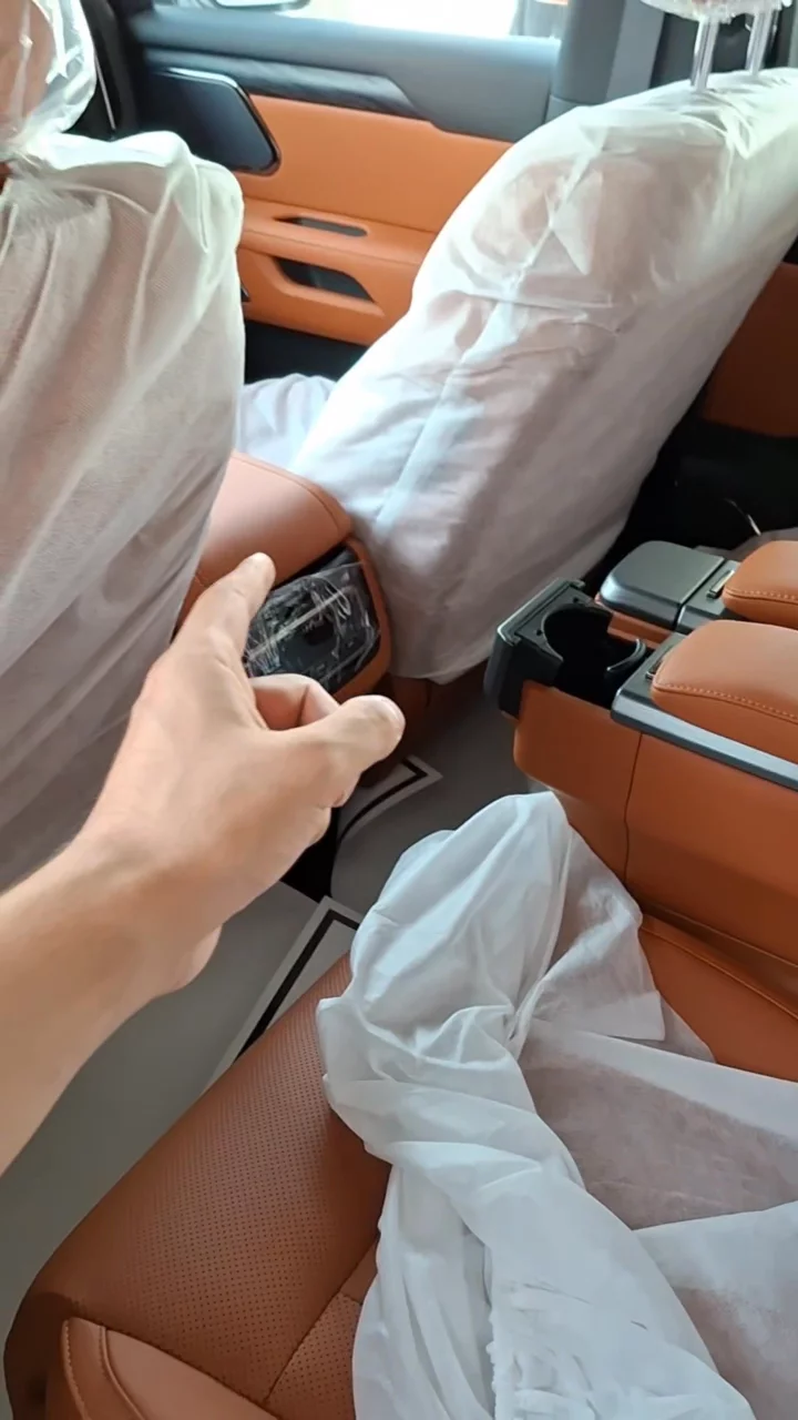 ROX 01 VIP - 6 Seats 2025