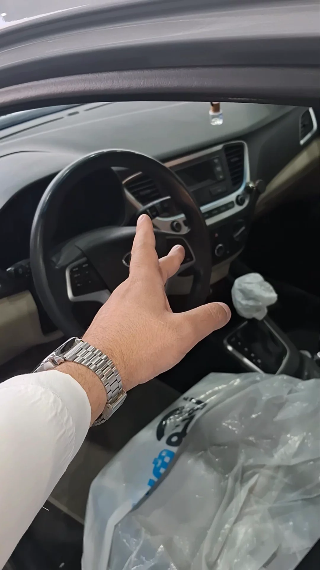 Car video thumbnail 1 of 11