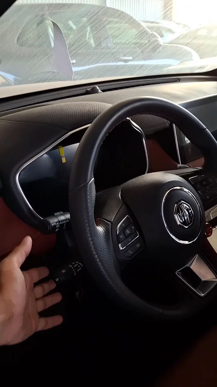 Car video thumbnail 1 of 11