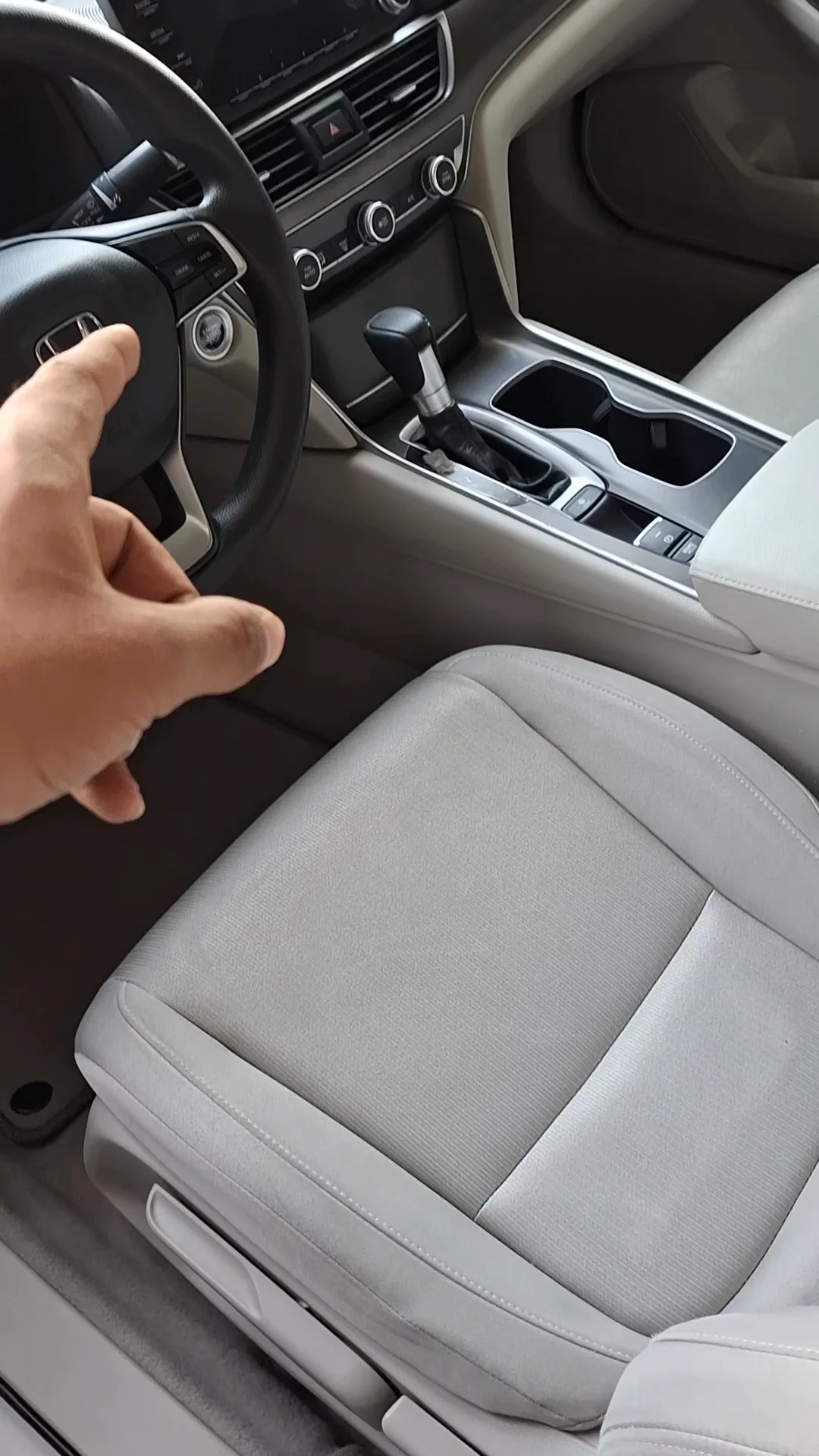 هوندا اكورد LX 2020