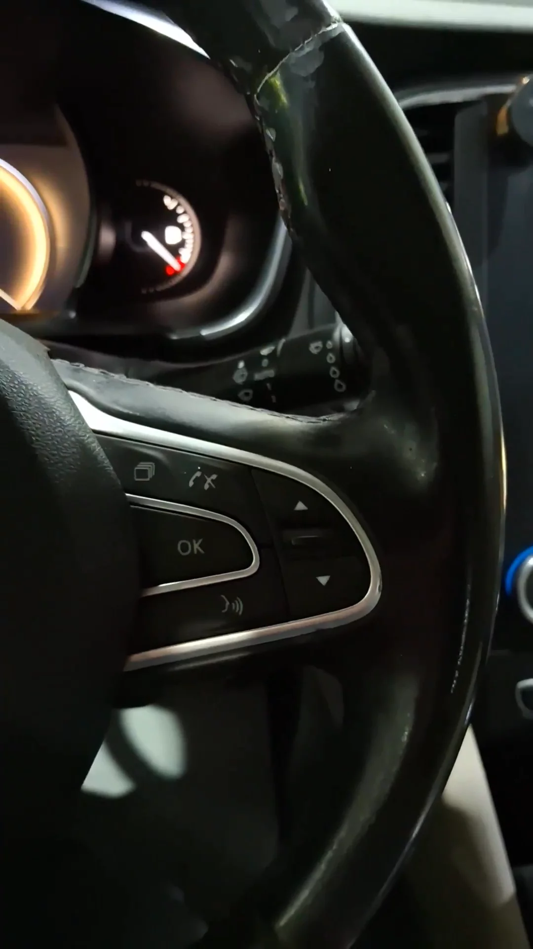 Car video thumbnail 1 of 9