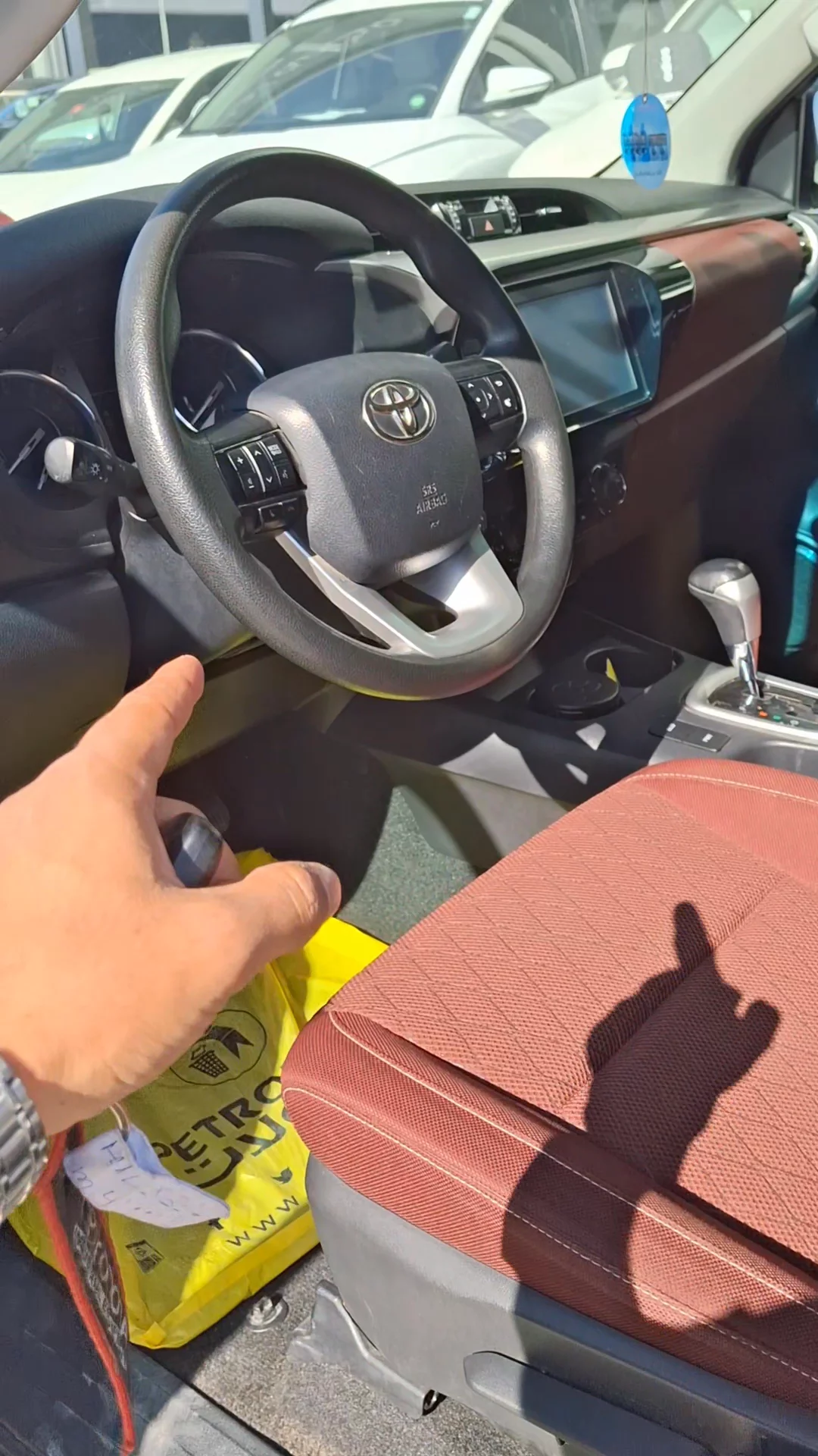 Car video thumbnail 1 of 7