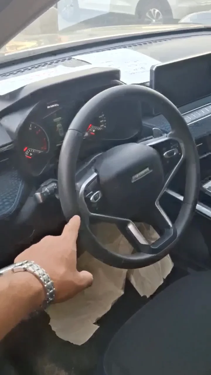 Car video thumbnail 1 of 7