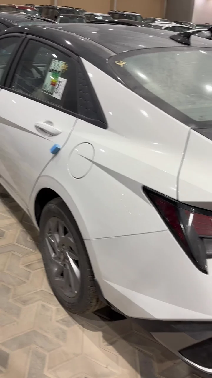 Hyundai Elantra smart 2026