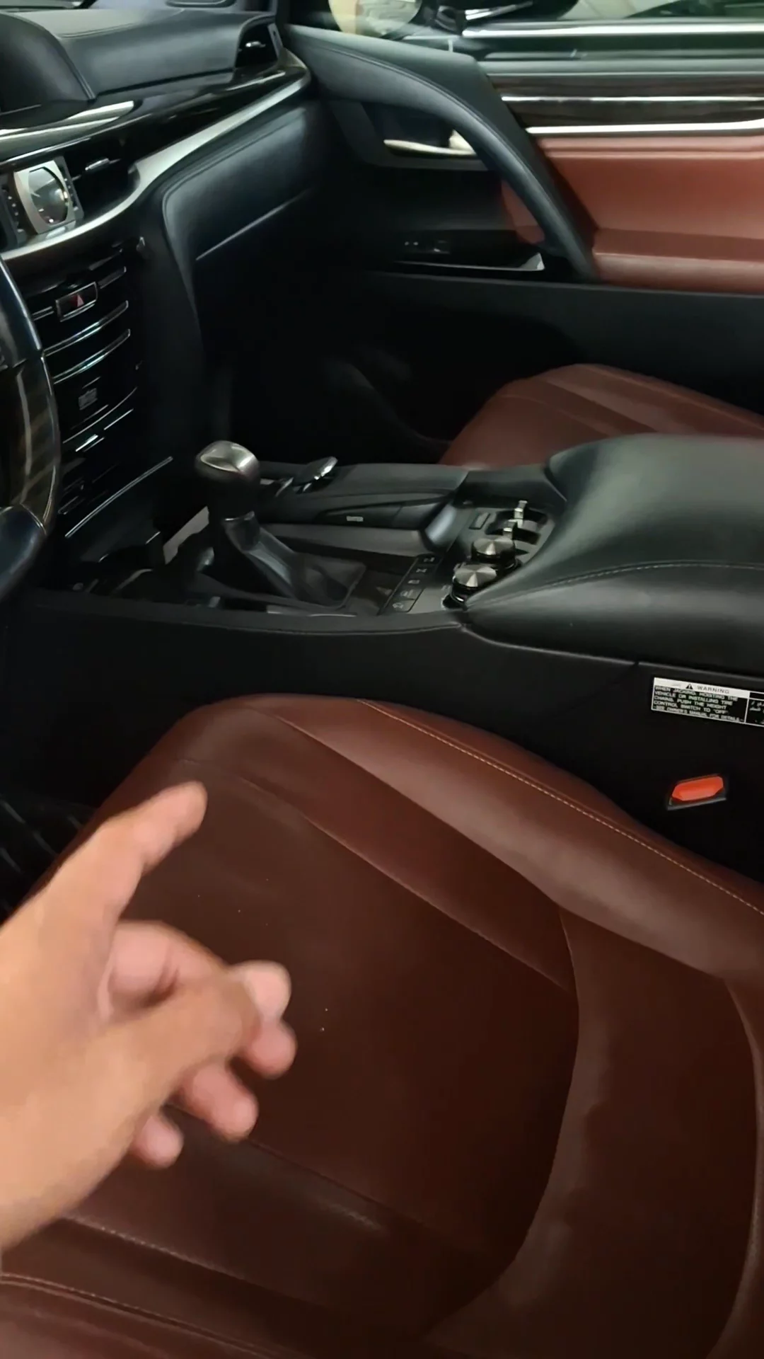 Car video thumbnail 1 of 7