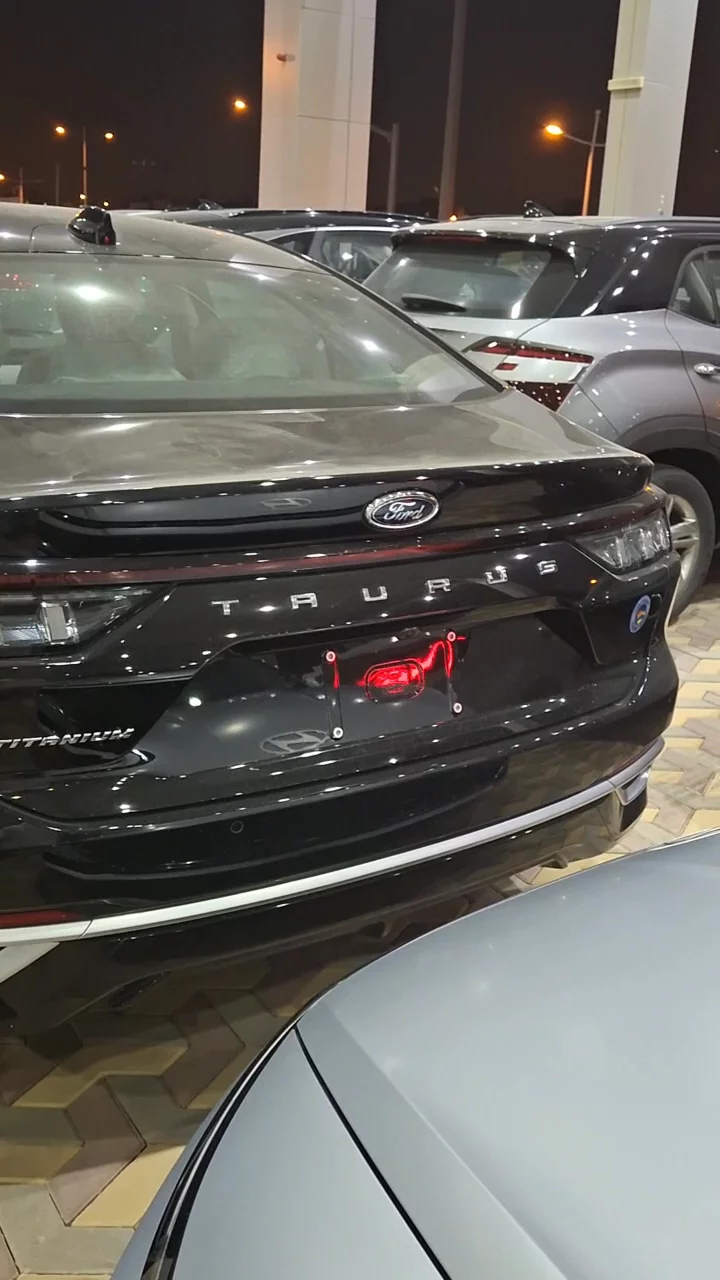 Ford Taurus تيتانيوم 2026