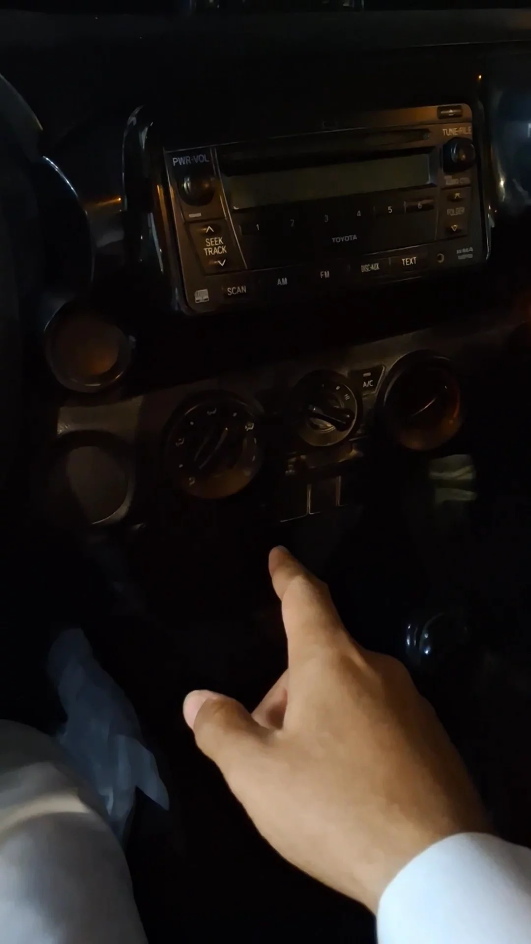 Car video thumbnail 1 of 6