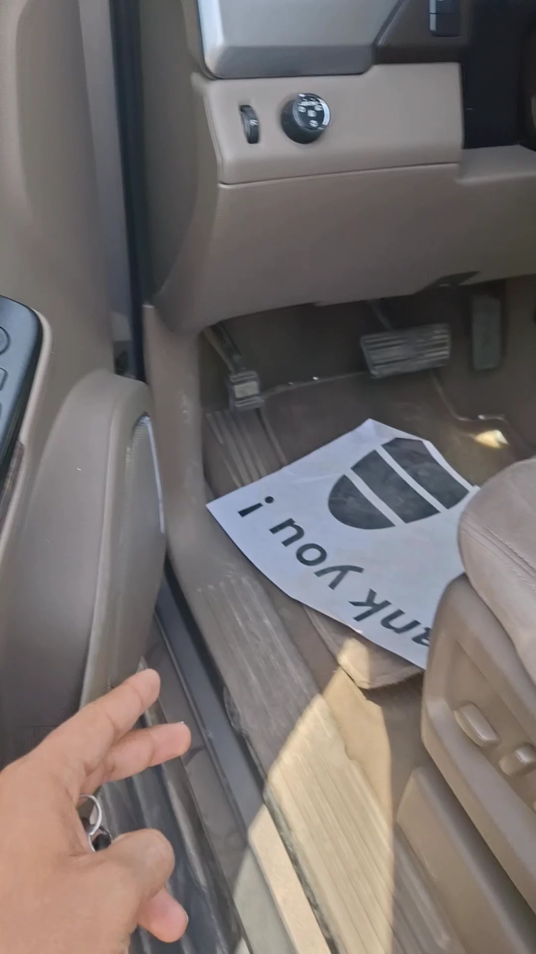 Car video thumbnail 1 of 12