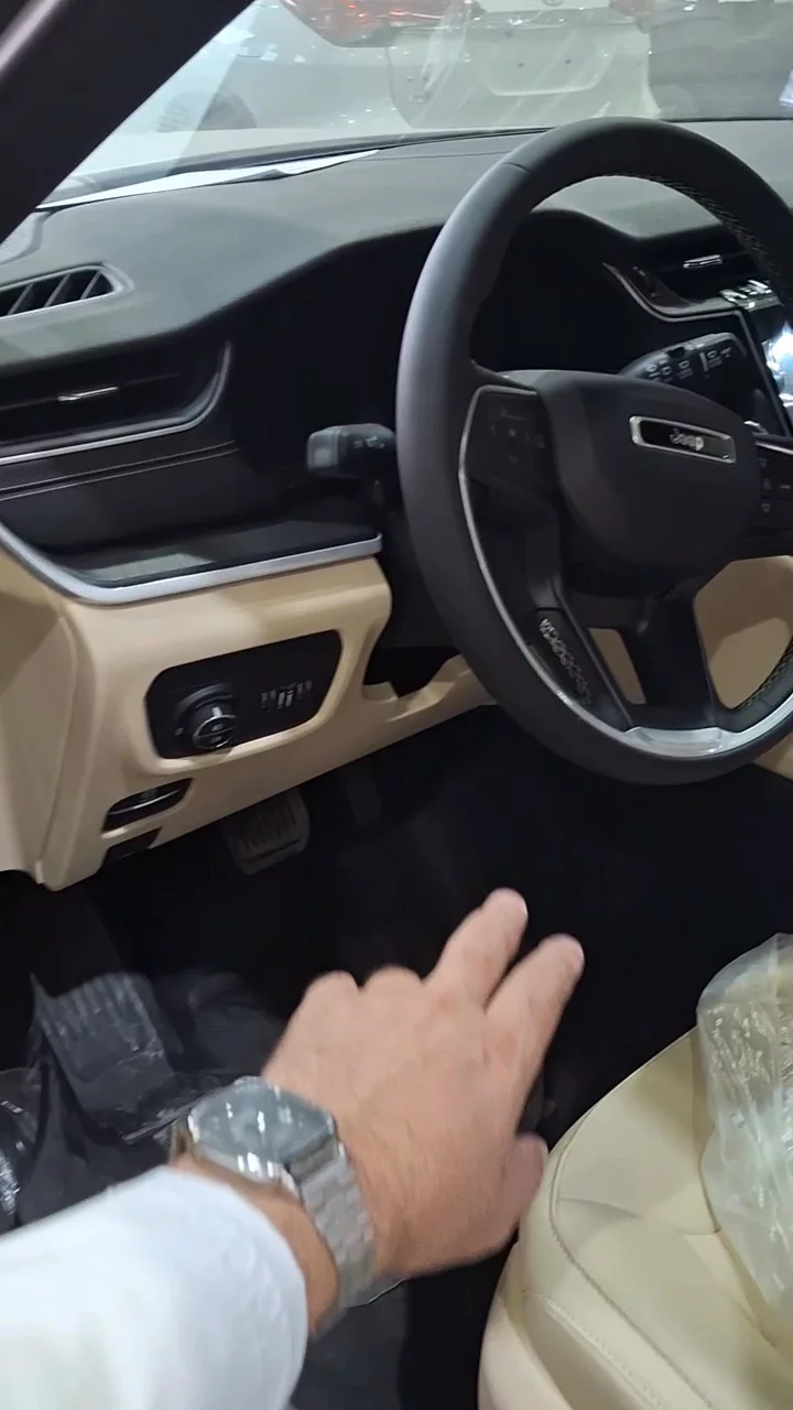 Car video thumbnail 1 of 10