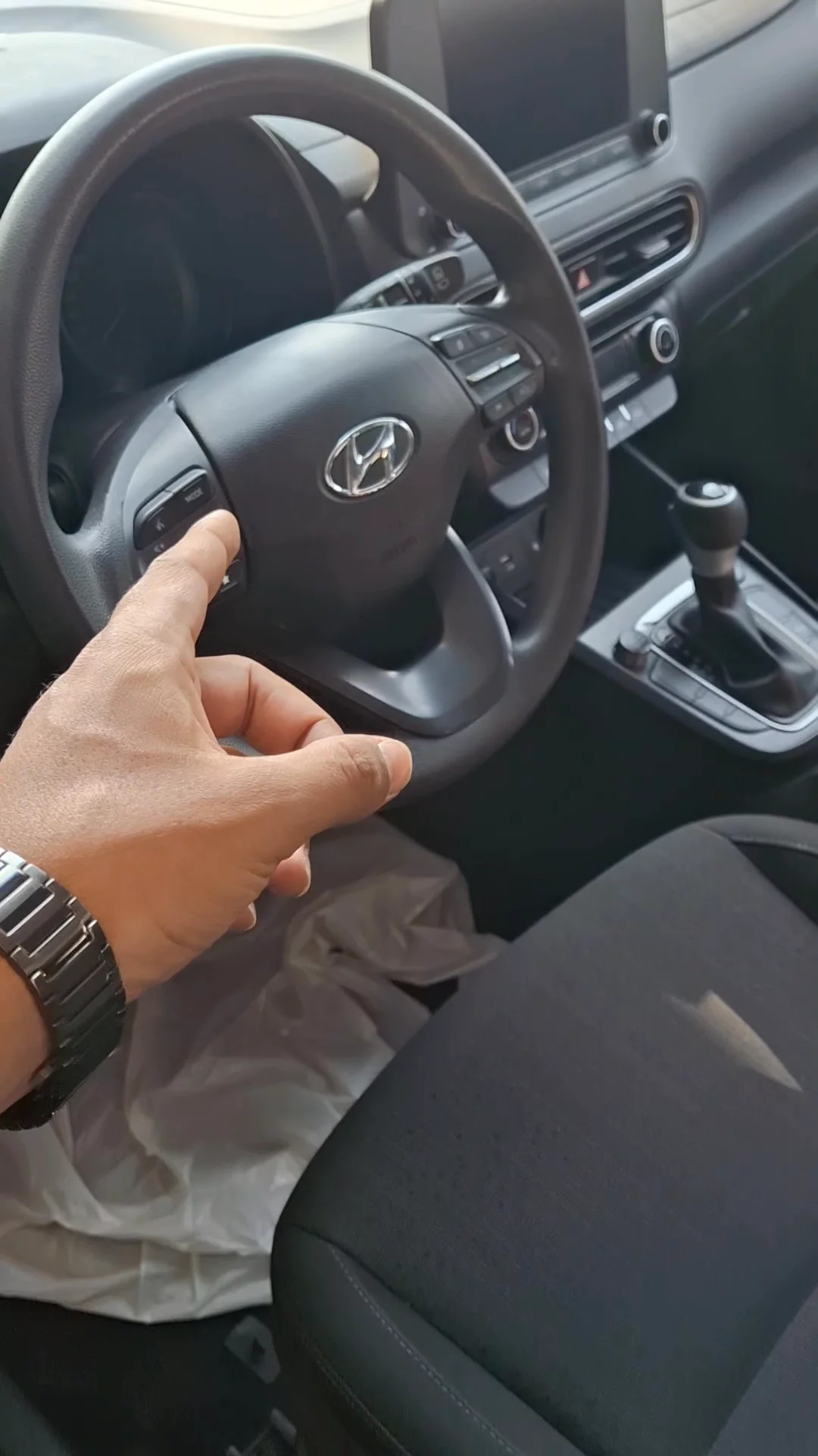 Car video thumbnail 1 of 8