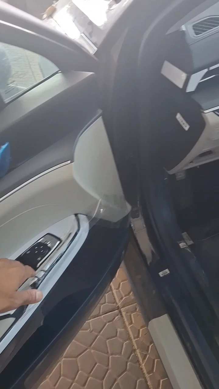 Car video thumbnail 1 of 10