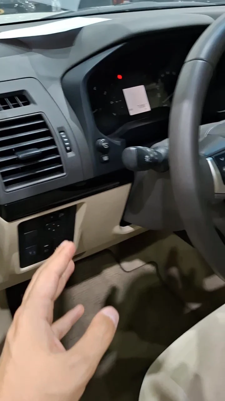 Car video thumbnail 1 of 9