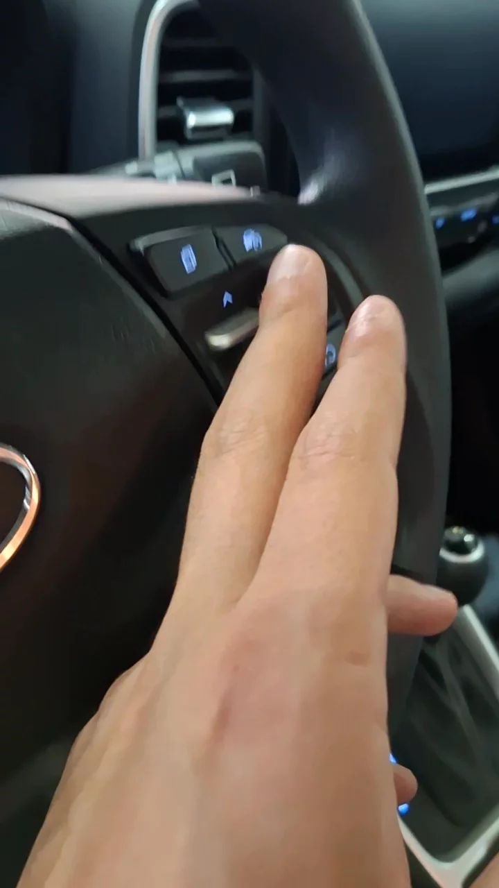 Car video thumbnail 1 of 9