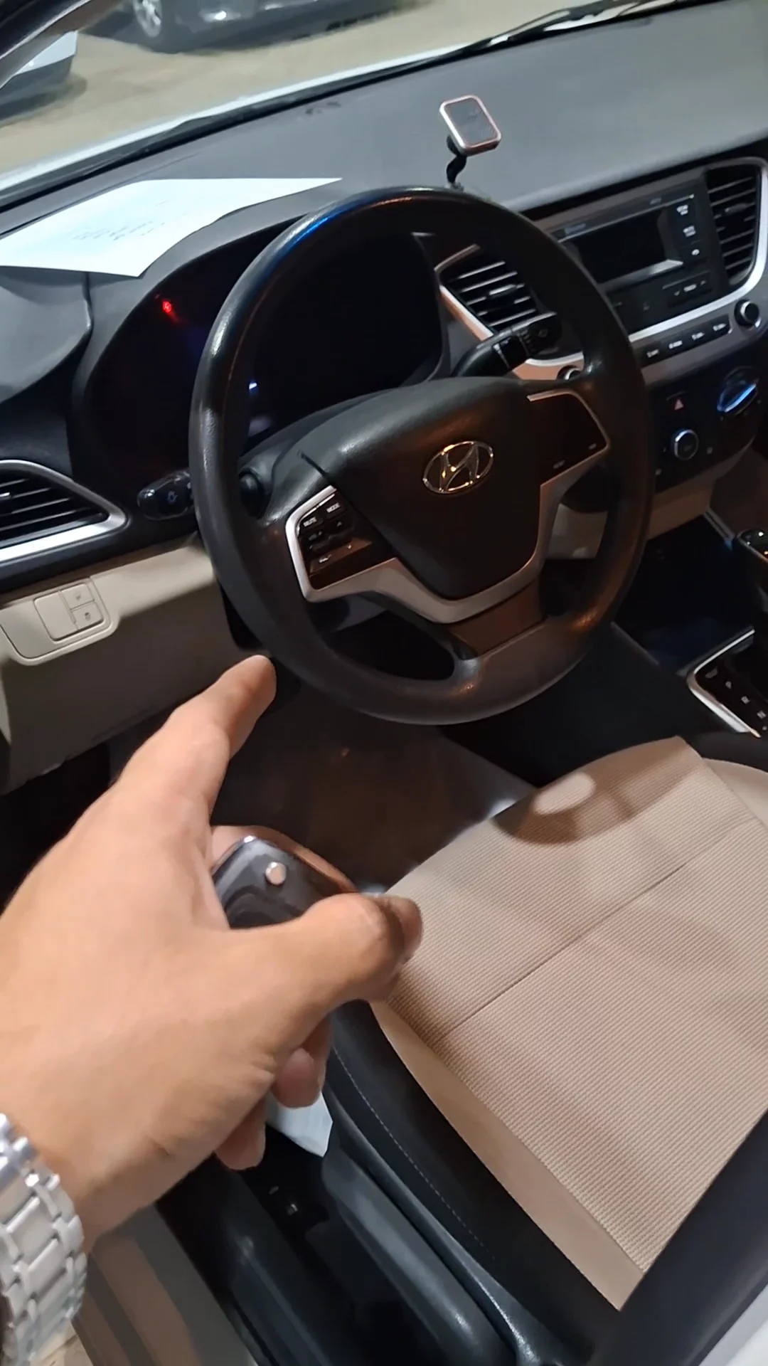 Car video thumbnail 1 of 7