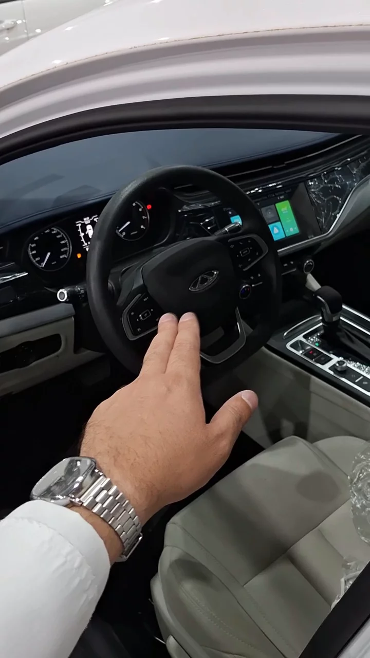 Car video thumbnail 1 of 10