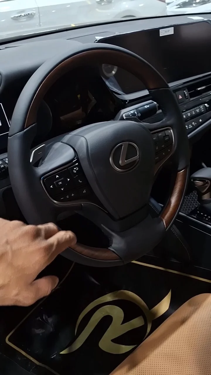 لكزس ES 350 DD Exclusive 2025