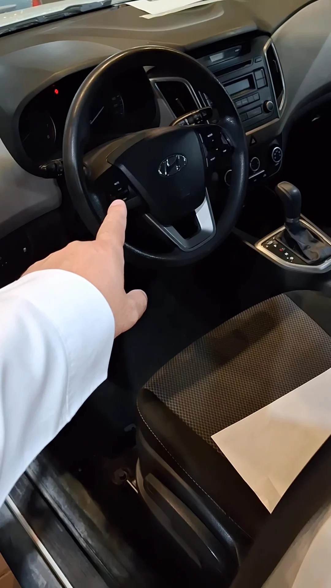 Car video thumbnail 1 of 10