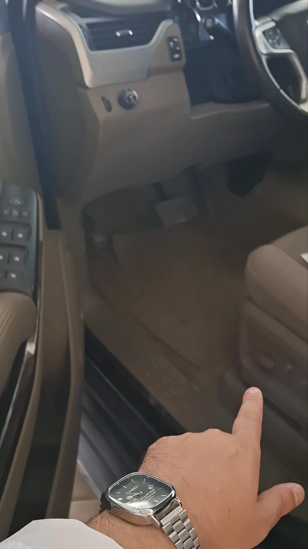 Car video thumbnail 1 of 10