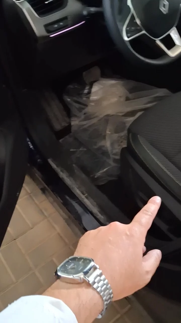 Car video thumbnail 1 of 10