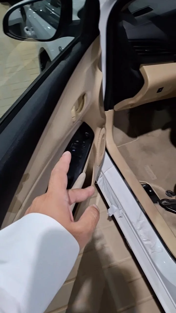 Car video thumbnail 1 of 10