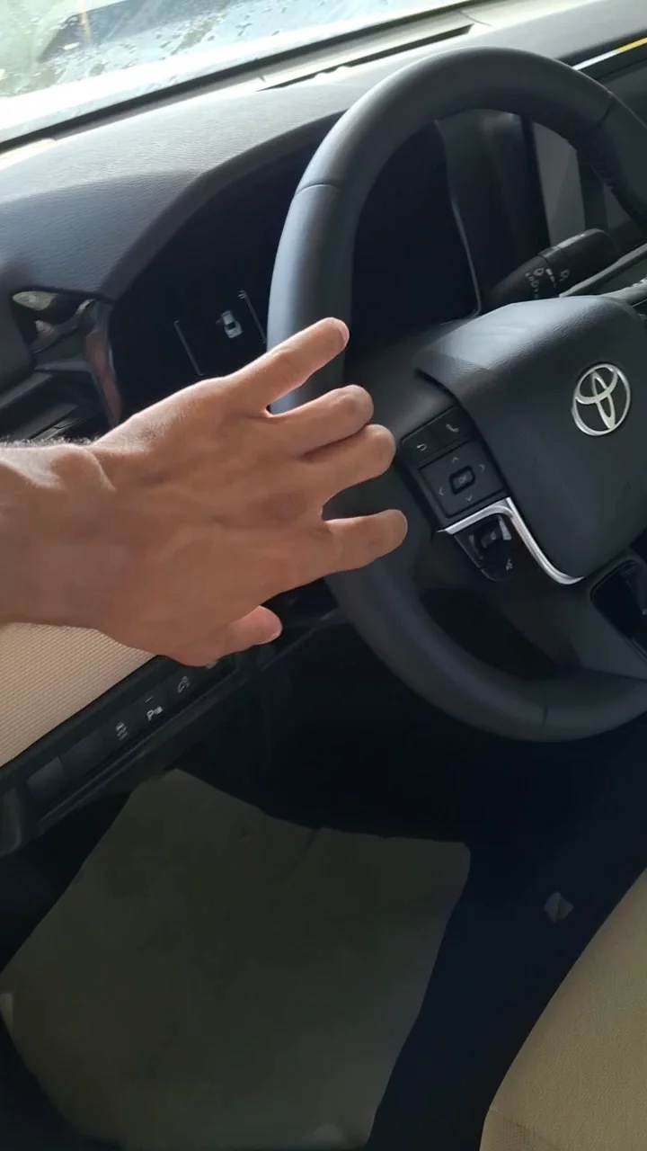 Car video thumbnail 1 of 10