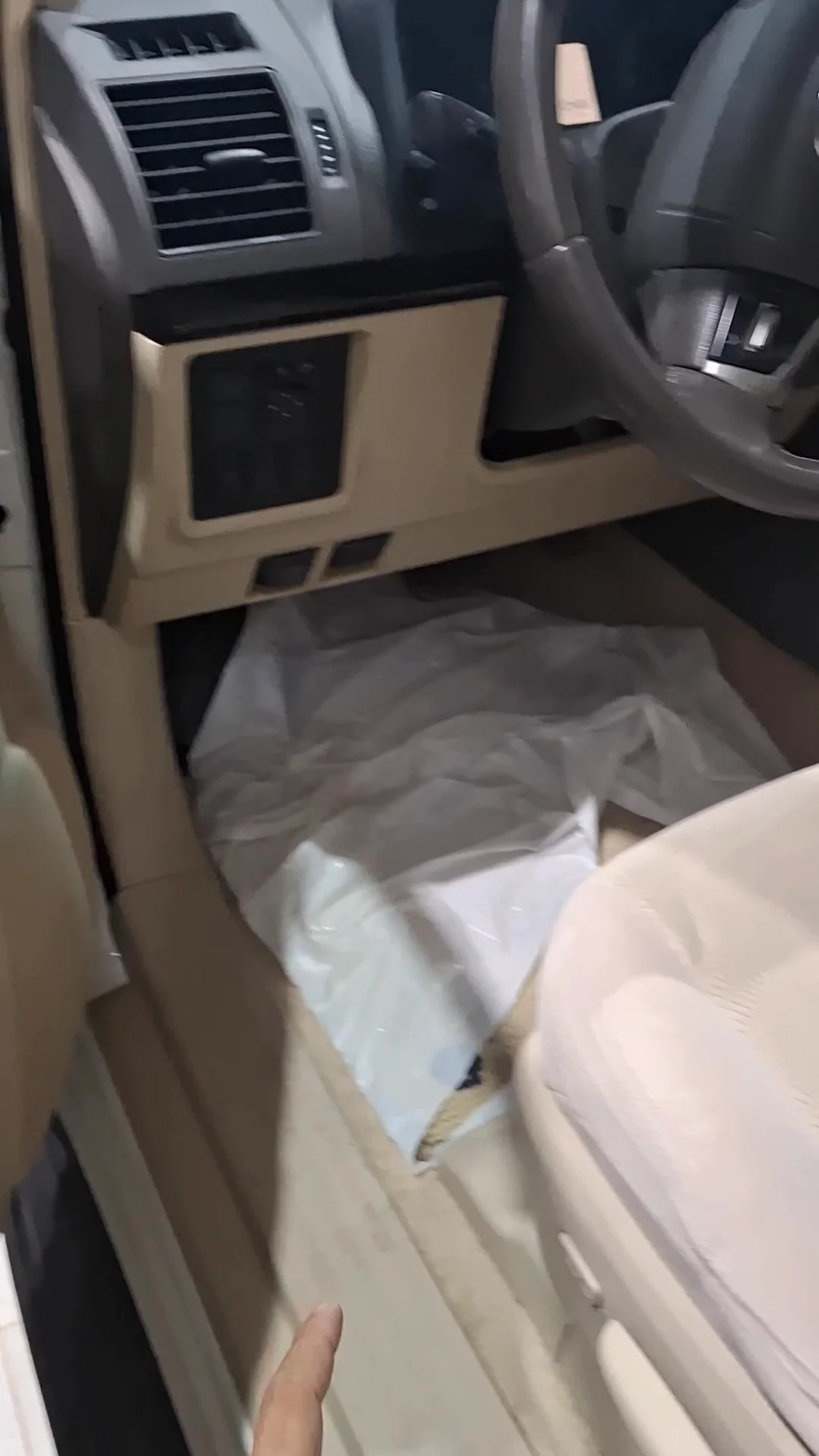 Car video thumbnail 1 of 8