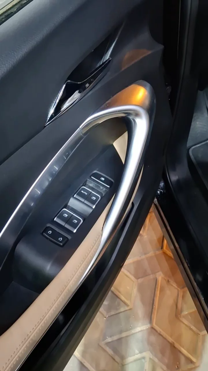 شفروليه كابتيفا Premier 2025