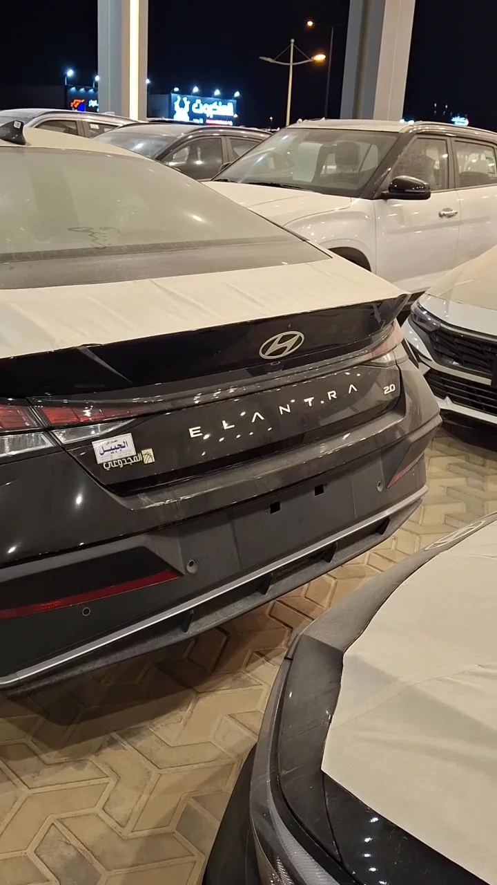 Hyundai Elantra smart 2026