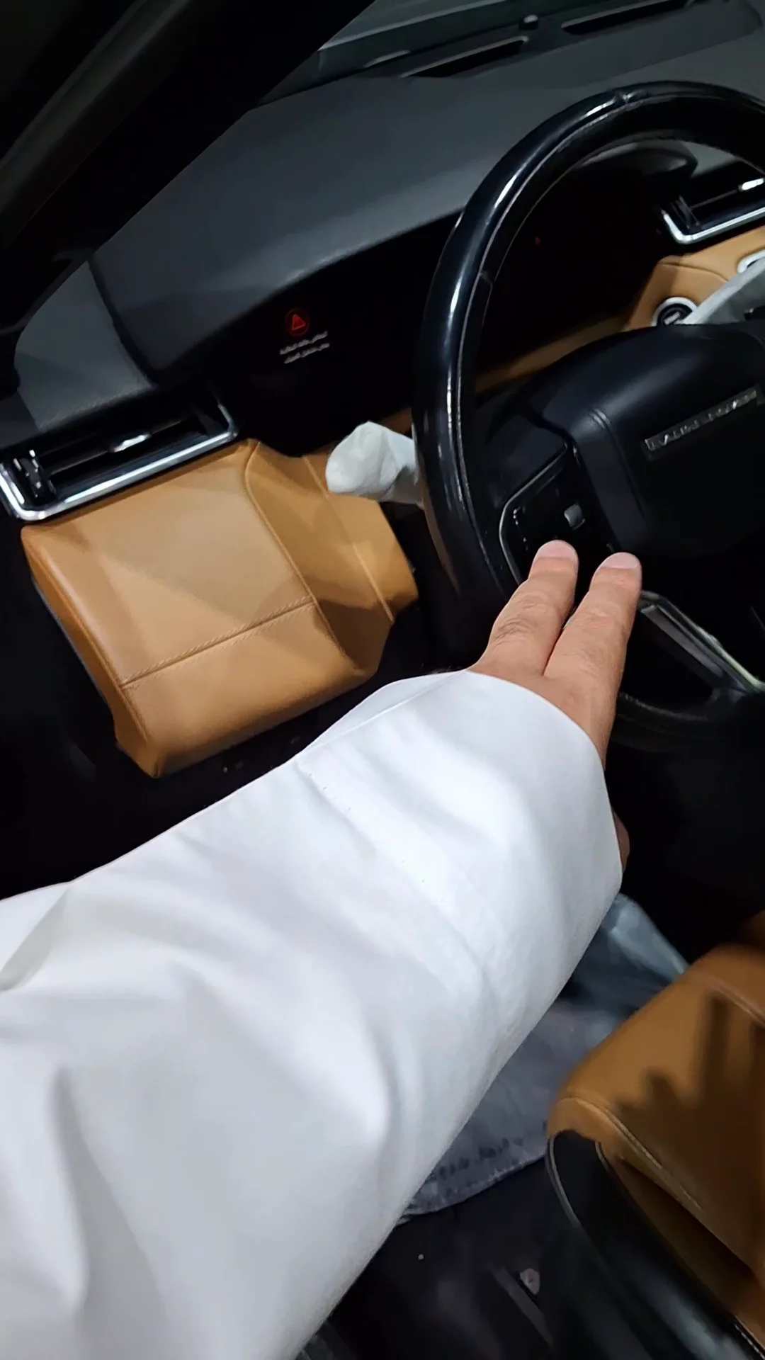 Car video thumbnail 1 of 9