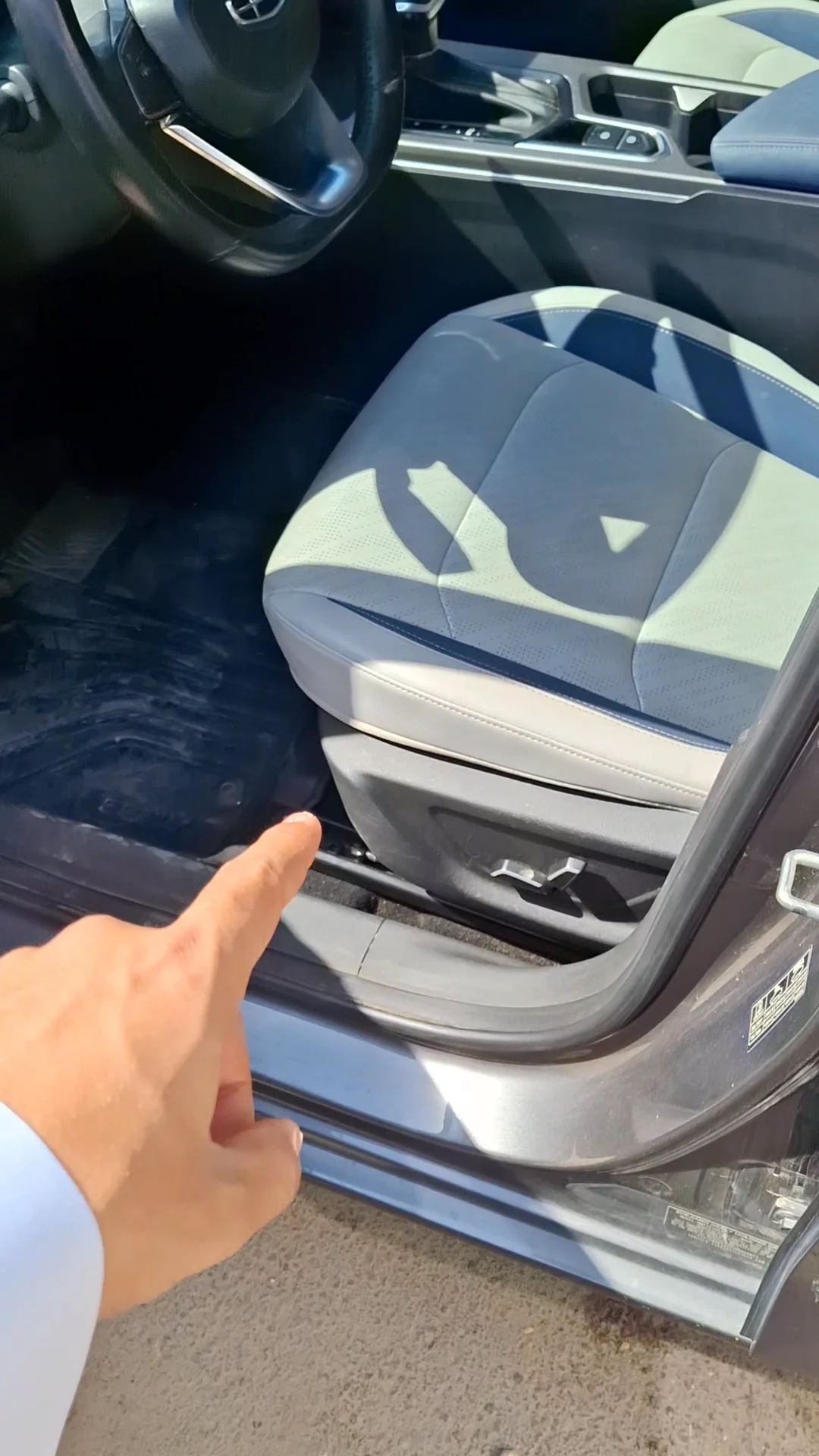 جيلي امجراند GK 2023