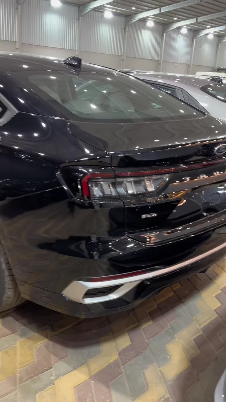 Ford Taurus امبيانتي 2026