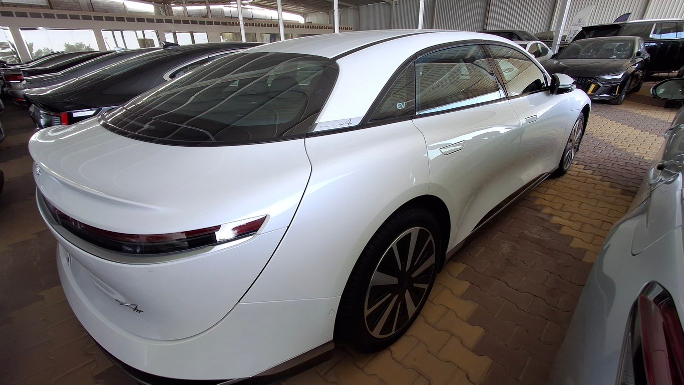 لوسيد AIR 2024
