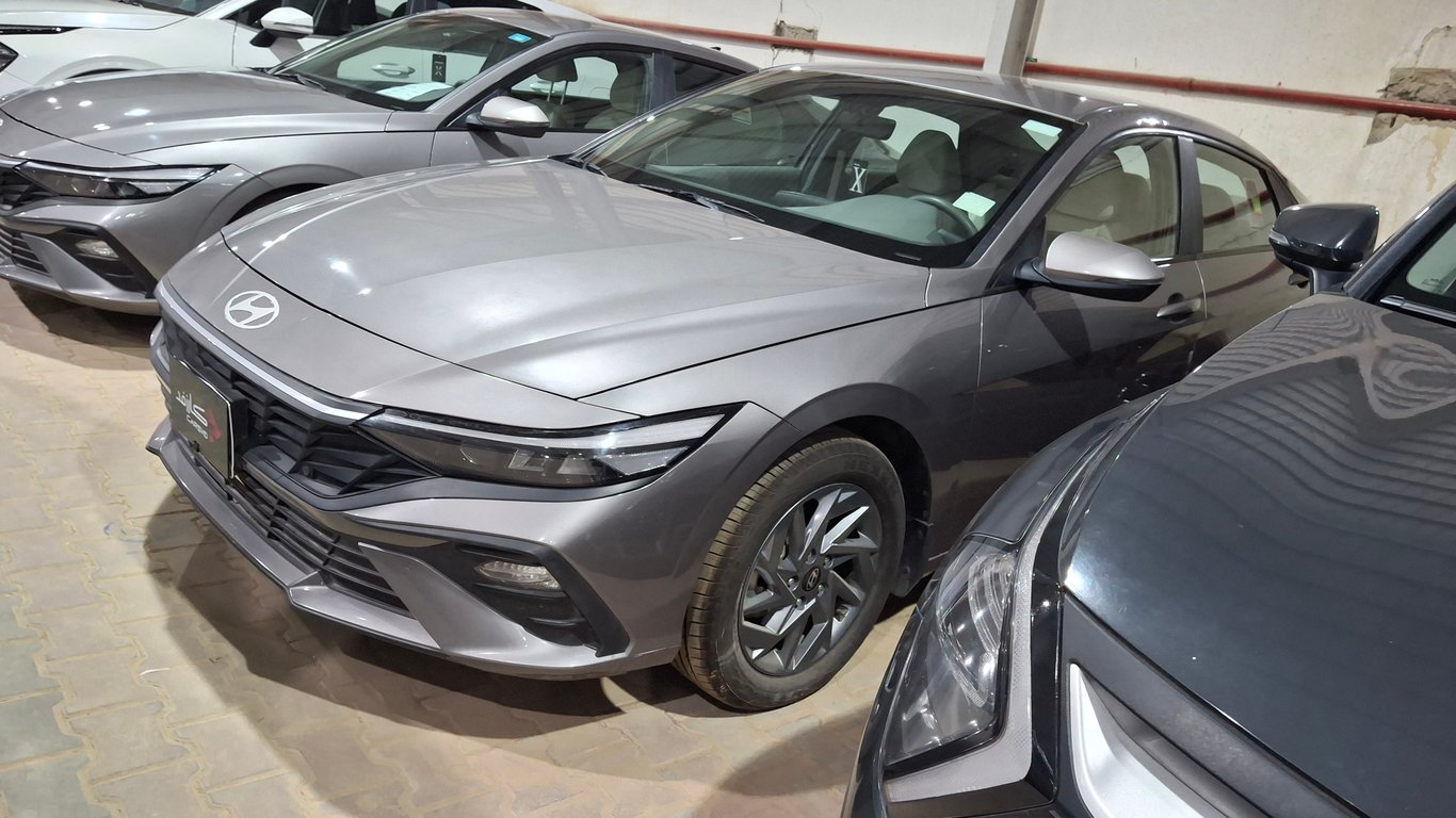 Hyundai Elantra 2024