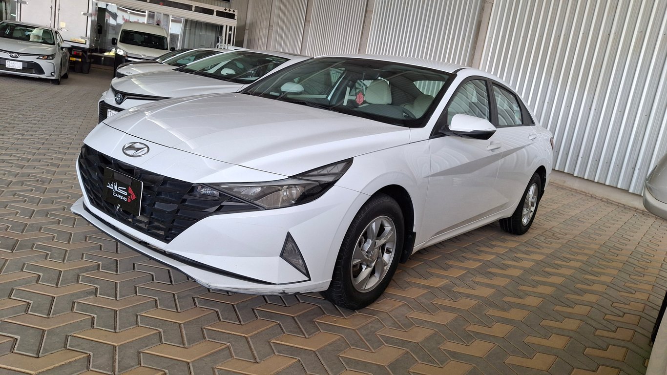 Hyundai Elantra 2022