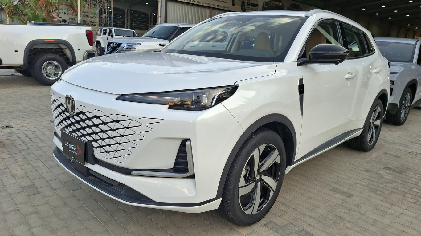 شانجان يوني اس 2025