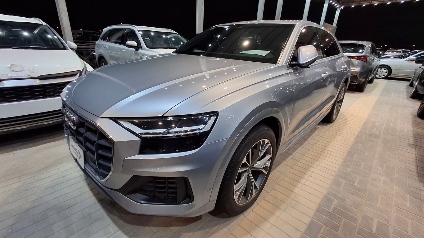 اودي Q8 2022