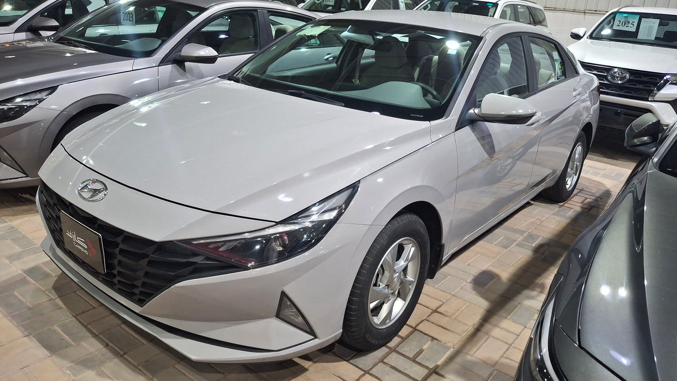 Hyundai Elantra 2023