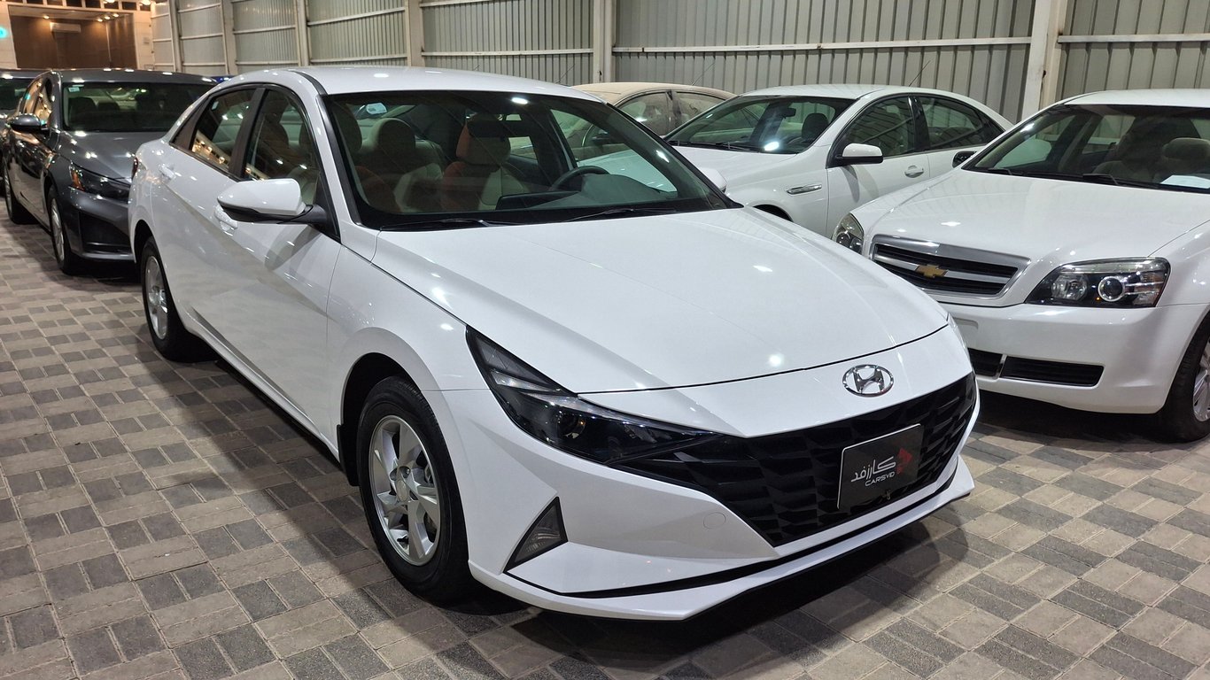 Hyundai Elantra 2023