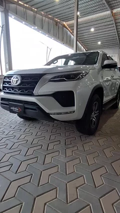 شاهد الفيديو